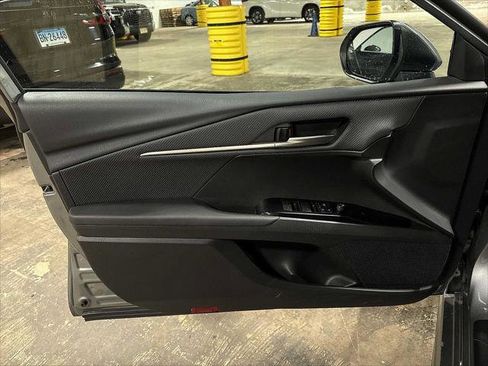 Certified 2025 Toyota Camry SE w/ Convenience Package image 30