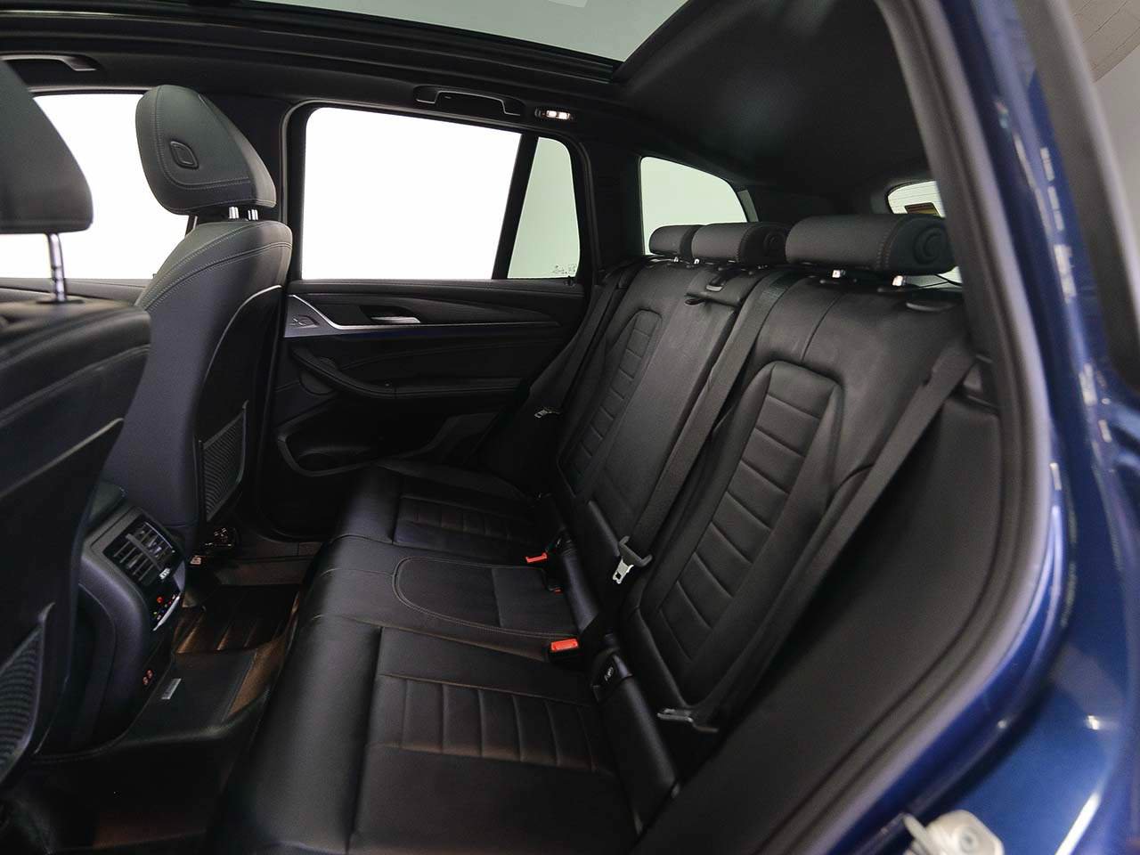 Used 2024 BMW X3 M40i AWD/4WD image 12