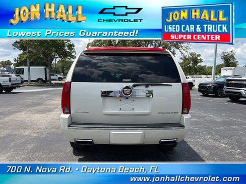 Used 2014 Cadillac Escalade Platinum AWD/4WD image 10