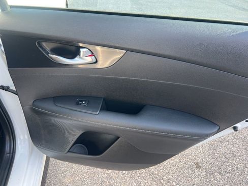 Certified 2023 Kia Forte GT-Line image 15
