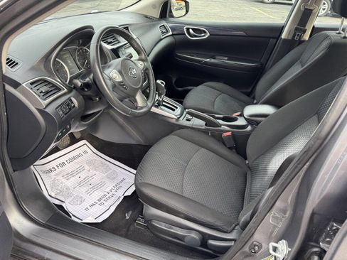 Used 2018 Nissan Sentra SR w/ SR Midnight Edition Package image 9
