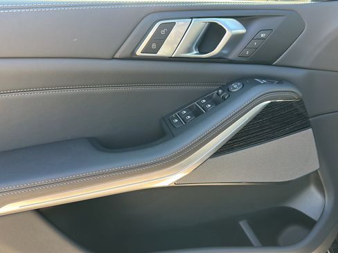 New 2026 BMW X5 xDrive40i w/ M Sport Package image 13