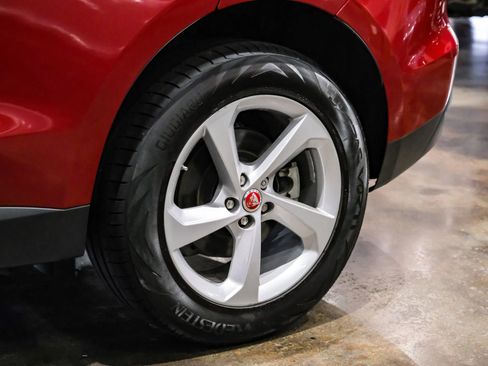 Used 2017 Jaguar F-PACE Premium image 51