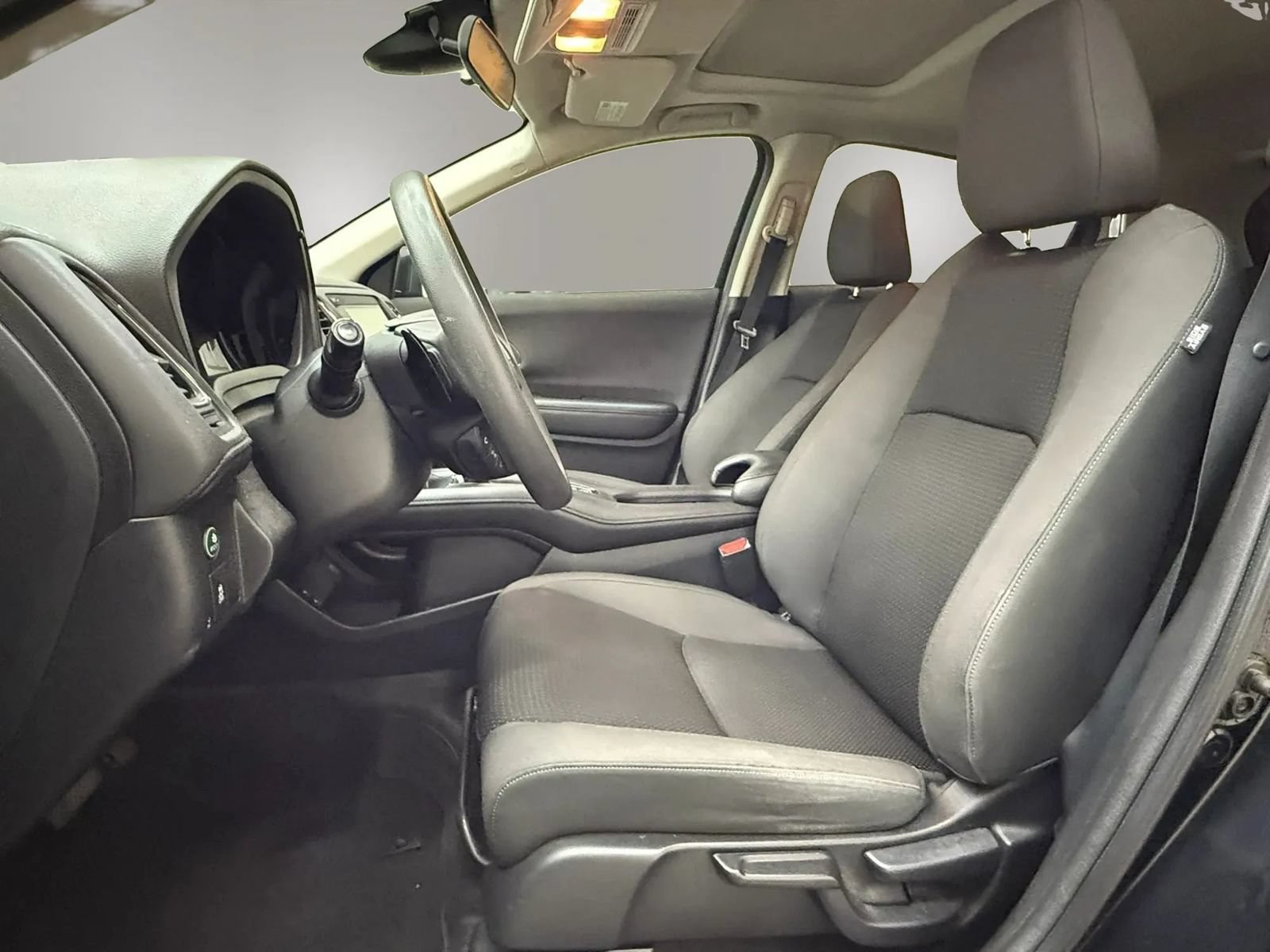 Used 2019 Honda HR-V EX image 15