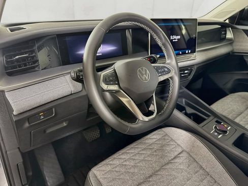 Used 2025 Volkswagen Tiguan S FWD image 9