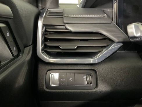 Used 2025 GMC Acadia Elevation w/ Elevation Premium Package FWD image 20