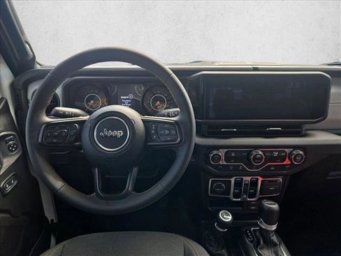 Used 2024 Jeep Gladiator Sport image 16