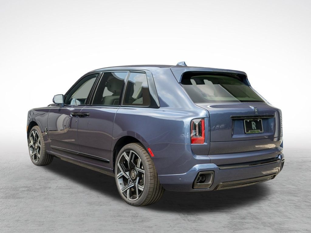 New 2027 Rolls-Royce Cullinan Black Badge AWD/4WD image 3