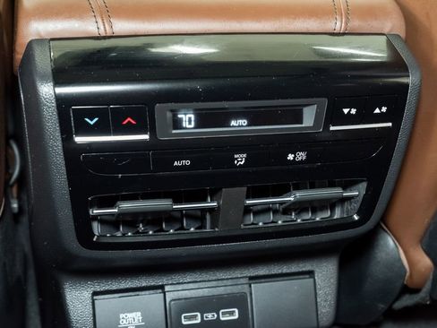 Used 2023 Acura MDX SH-AWD w/ Technology Package image 28
