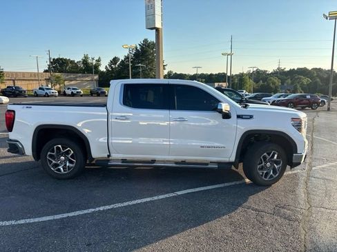 Used 2023 GMC Sierra 1500 SLT w/ SLT Premium Package AWD/4WD image 2