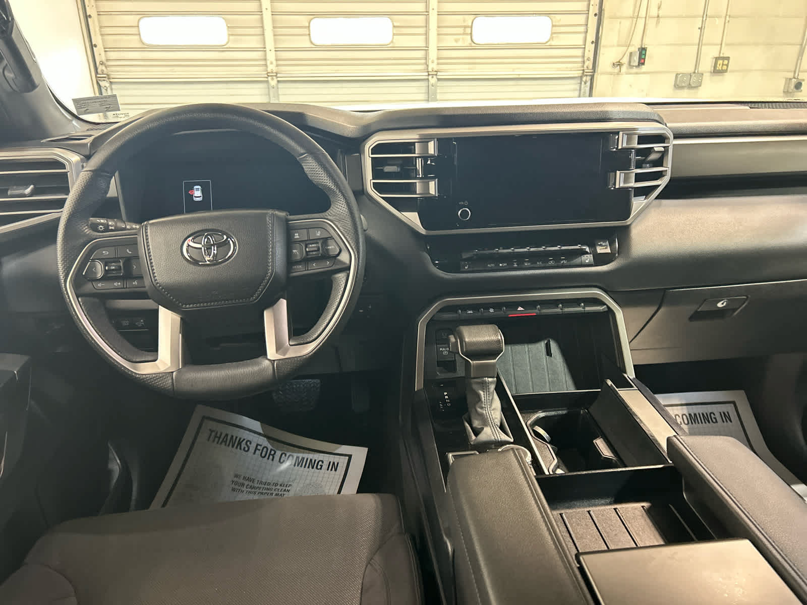 Used 2025 Toyota Sequoia SR5 AWD/4WD image 4