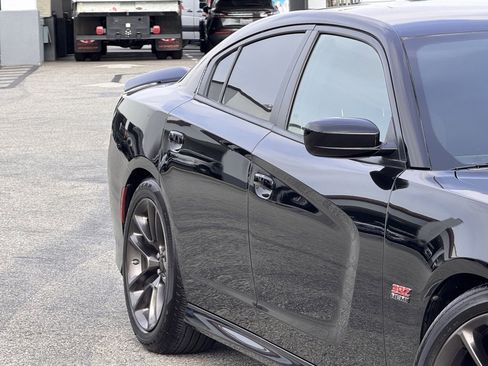 Used 2020 Dodge Charger Scat Pack image 5