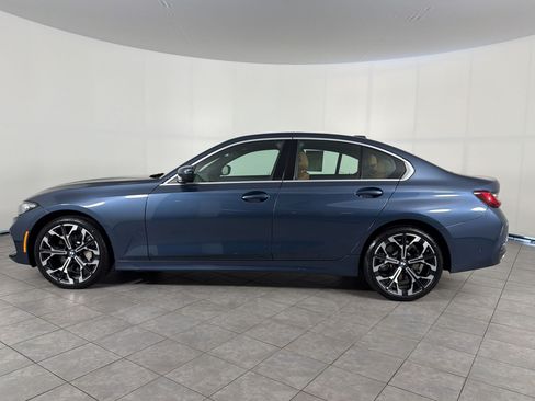 Used 2025 BMW 330i Sedan RWD image 2