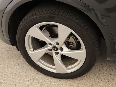 Certified 2025 Audi Q5 Premium Plus w/ Premium Plus AWD/4WD image 38