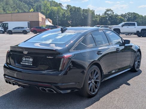 Used 2025 Cadillac CT5 V RWD image 9