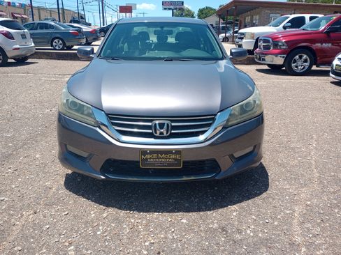 Used 2015 Honda Accord EX image 2
