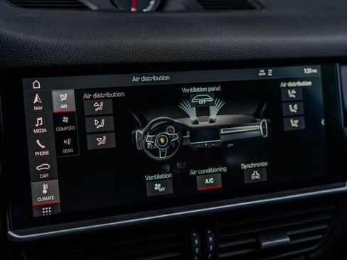 Used 2019 Porsche Cayenne AWD/4WD image 22