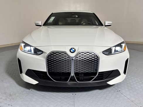 Used 2026 BMW i4 eDrive40 w/ Premium Package RWD image 6