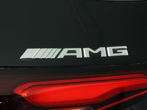 Used 2025 Mercedes-Benz GLC 43 AMG GLC 43 AMG image 19