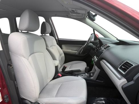 Used 2018 Subaru Forester 2.5i Premium w/ All-Weather Package AWD/4WD image 15