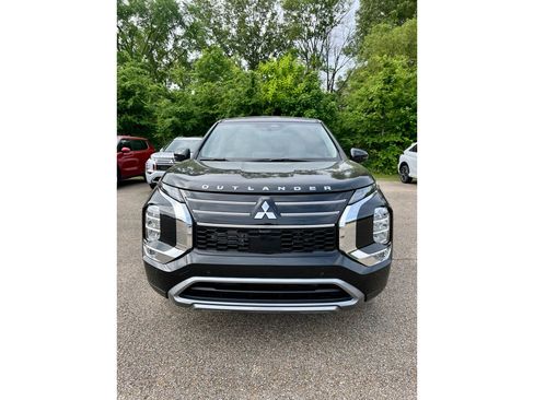 New 2026 Mitsubishi Outlander SE FWD image 1