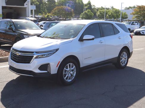 Used 2023 Chevrolet Equinox LT FWD image 5