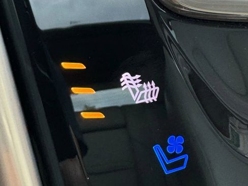 Used 2013 Cadillac SRX Premium FWD image 36