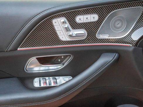 Used 2024 Mercedes-Benz GLS 63 AMG 4MATIC image 27