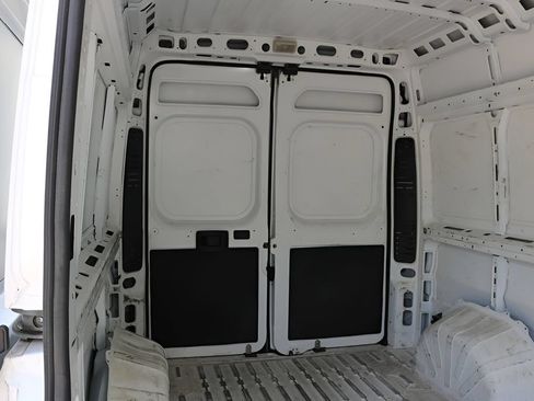 Used 2023 RAM ProMaster 2500 FWD image 18