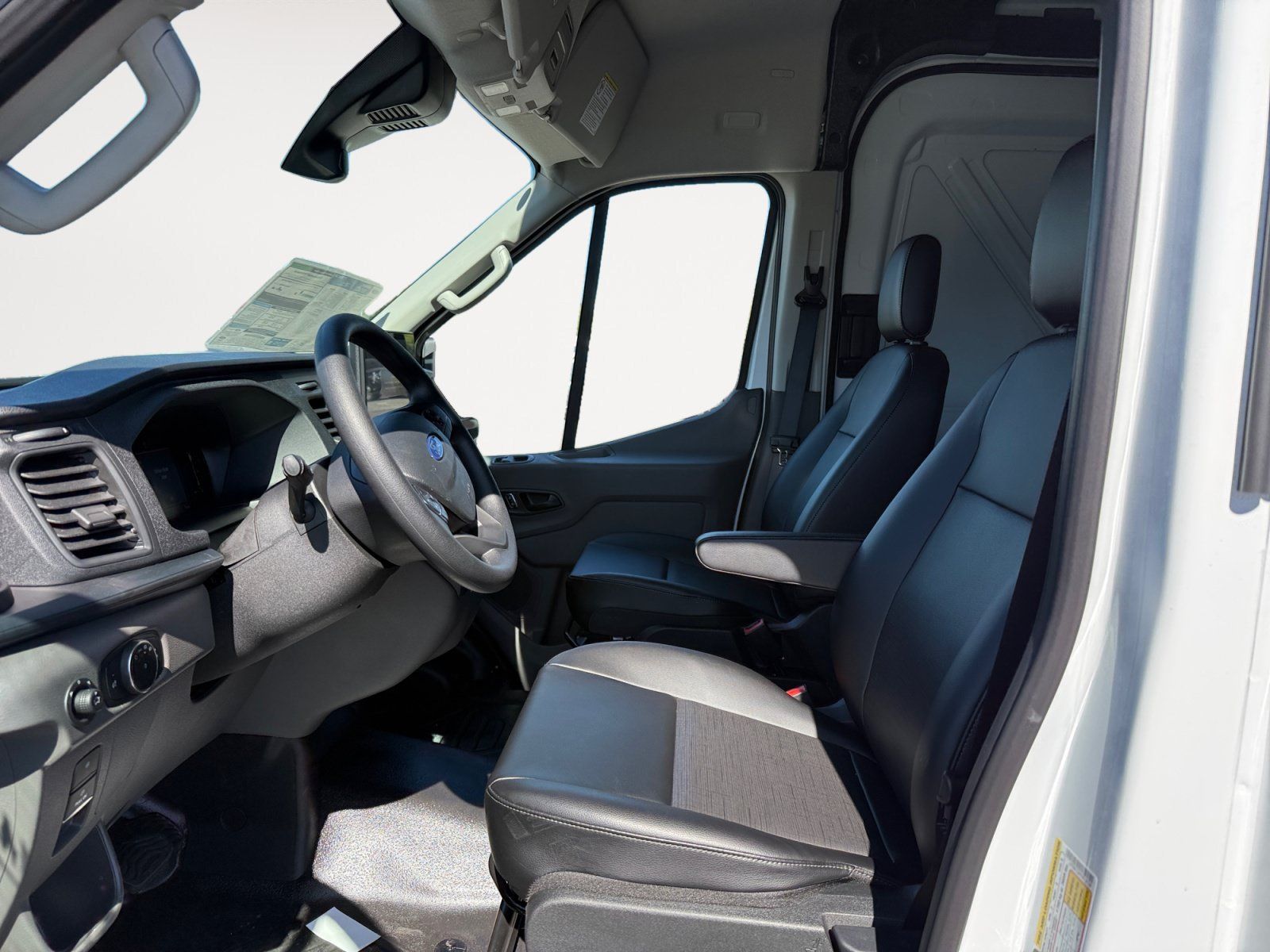 New 2026 Ford Transit 250 148 Medium Roof RWD image 10