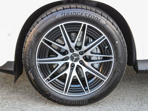 New 2026 Mercedes-Benz GLC 43 AMG 4MATIC image 11