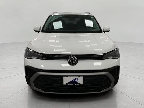 Used 2025 Volkswagen Taos SE AWD/4WD image 10