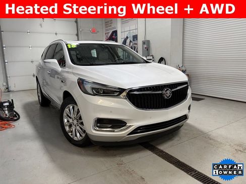 Used 2018 Buick Enclave Premium w/ Experience Buick Package image 2