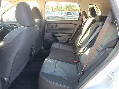 Certified 2025 Nissan Rogue SV image 11