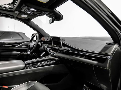 Used 2023 Cadillac Escalade Sport image 10