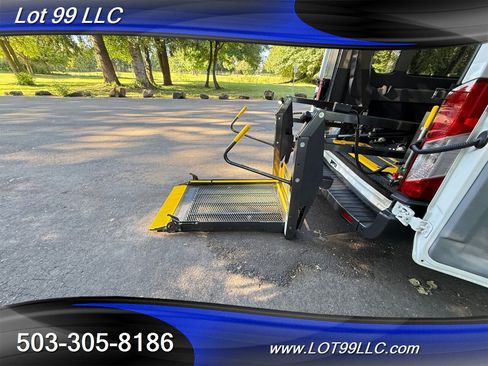 Used 2018 Ford Transit 350 XLT RWD image 22