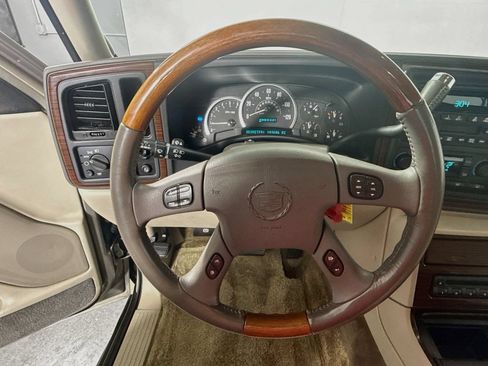 Used 2003 Cadillac Escalade EXT AWD/4WD image 11