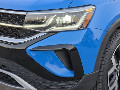 Used 2023 Volkswagen Taos SEL image 6