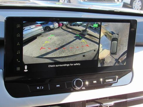 New 2025 Mitsubishi Outlander SE image 16