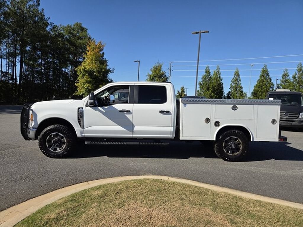 Used 2024 Ford F250 XL w/ XL Chrome Package AWD/4WD image 2
