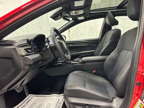 Used 2025 Toyota Camry XSE image 13