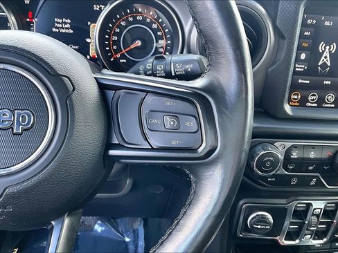 Used 2022 Jeep Wrangler Unlimited Sport w/ Uconnect 4C Nav & Sound Group image 18