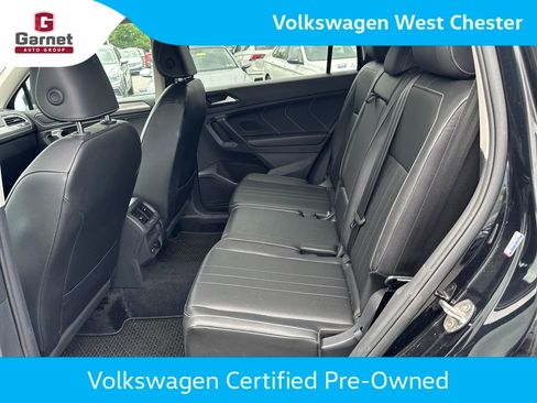 Used 2024 Volkswagen Tiguan SE AWD/4WD image 16