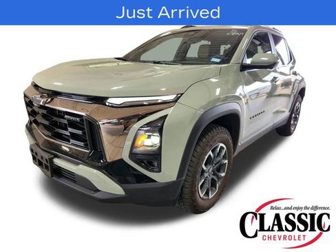 Used 2026 Chevrolet Equinox ACTIV w/ Convenience Package III FWD image 4