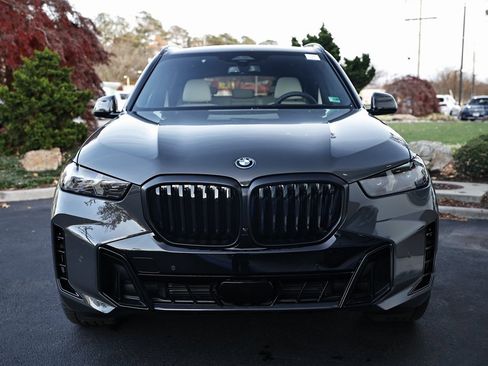 New 2026 BMW X5 xDrive50e w/ Executive Package image 13
