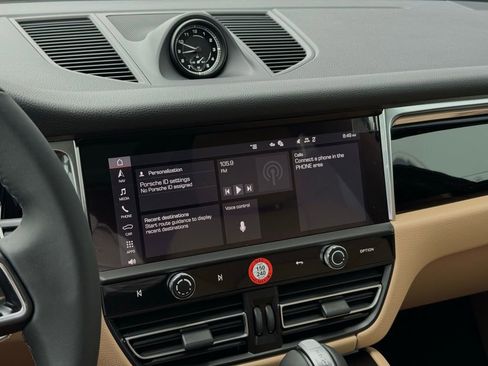 New 2025 Porsche Macan image 44