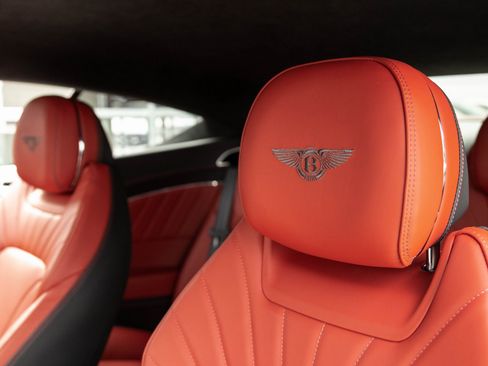 Used 2024 Bentley Continental GT image 22