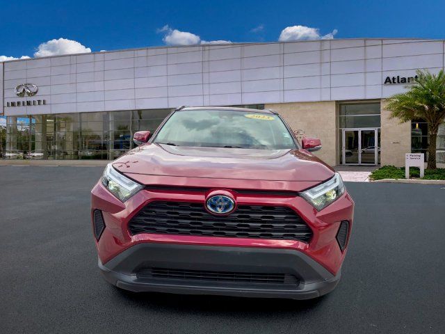 Used 2023 Toyota RAV4 LE AWD/4WD image 3