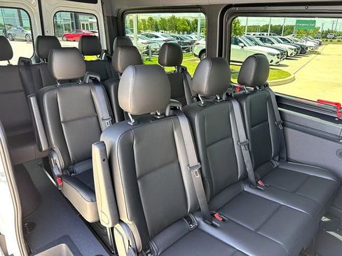 New 2025 Mercedes-Benz Sprinter 2500 image 25