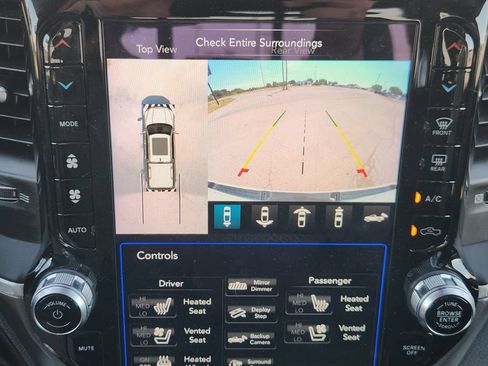 Used 2020 RAM 1500 Laramie RWD image 18